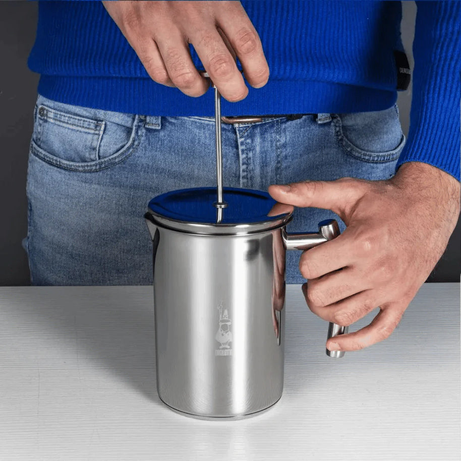 Bialetti Manual Milk Frother — product detail view 4